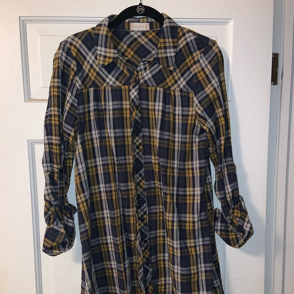Plaid top